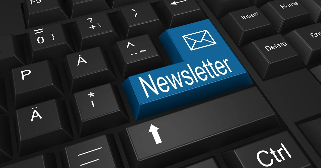 B2B email open rates checklist on laptop screen